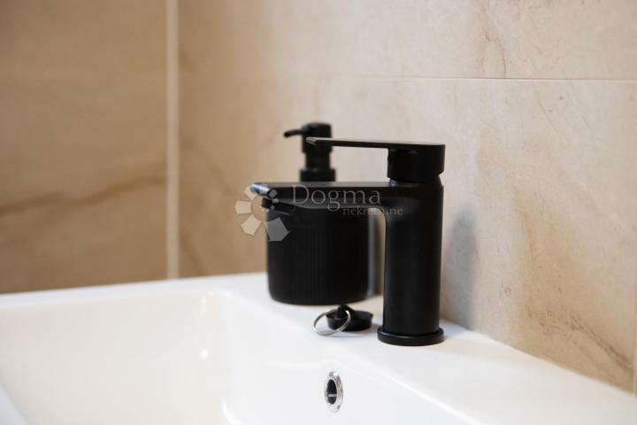 Elegantno obnovljena kuća s pogledom – Daruvar