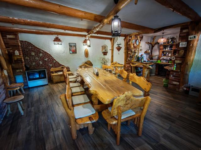 SPEKTAKULARNO IMANJE U PRIRODI – Luksuzna drvena kuća s bazenom, wellnessom i 24.752 m² zemljišta | 