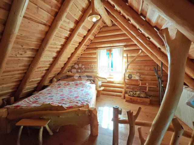 SPEKTAKULARNO IMANJE U PRIRODI – Luksuzna drvena kuća s bazenom, wellnessom i 24.752 m² zemljišta | 