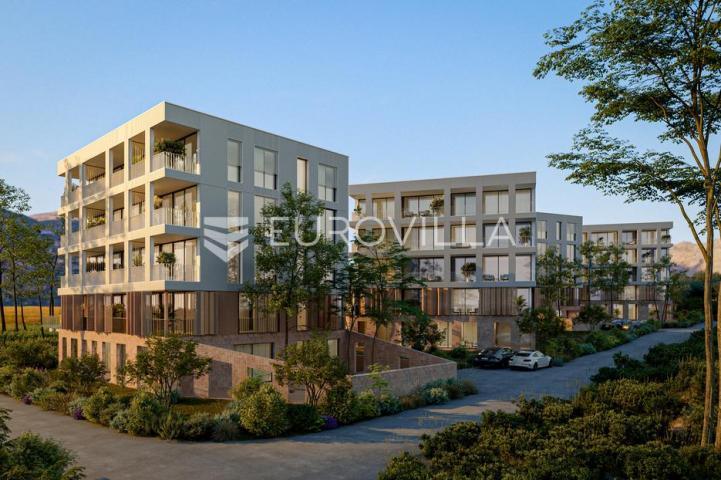 Trogir, Seget Donji, jednosoban stan na 4. katu neto korisne površine 53,22 m², E19