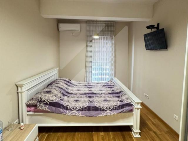 Izdavanje, Trosoban stan, Podgorica, Preko Morače, 95m2