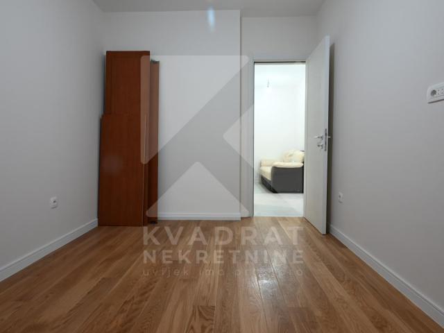 Izdavanje, Dvosoban stan, Podgorica, Central Point, 65m2
