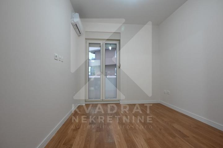 Izdavanje, Dvosoban stan, Podgorica, Central Point, 65m2
