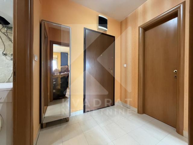 Izdavanje, Jednosoban stan, Podgorica, Stari Aerodrom, 37m2