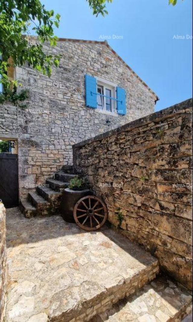 Kuća Renovirana istarska kamena kuća s bazenom. Lovreć. 