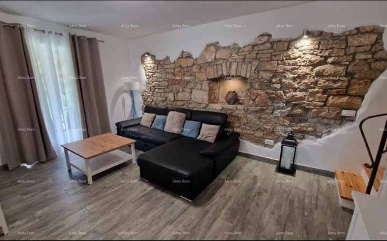 Kuća Renovirana istarska kamena kuća s bazenom. Lovreć. 