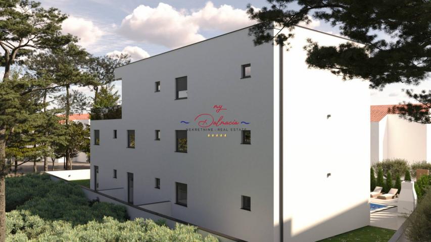 Vir, Rohbau-Projekt mit 3 Wohnungen, Südseite