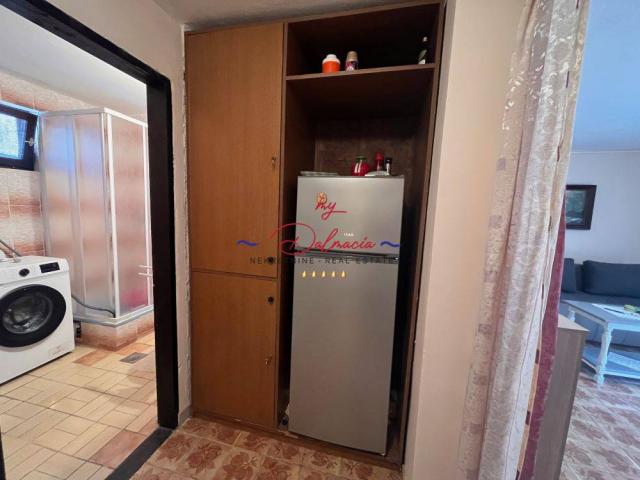 Vir - Kuća s 2 apartmana 300m do plaže