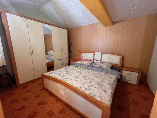 Vir - Kuća s 2 apartmana 300m do plaže