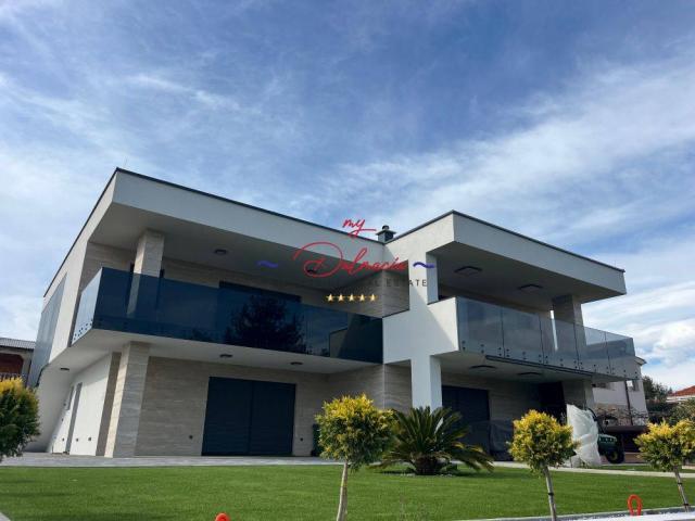 Apartman E2, vrt, južna orijentacija, 450m od mora
