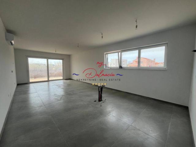 Privlaka - ekskluzivni S-001 apartman 150m od plaže 