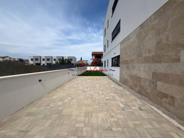 Privlaka - ekskluzivni S-001 apartman 150m od plaže 