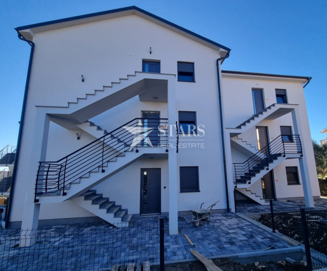 Otok Krk, Čižići 2S+DB stan u novogradnji