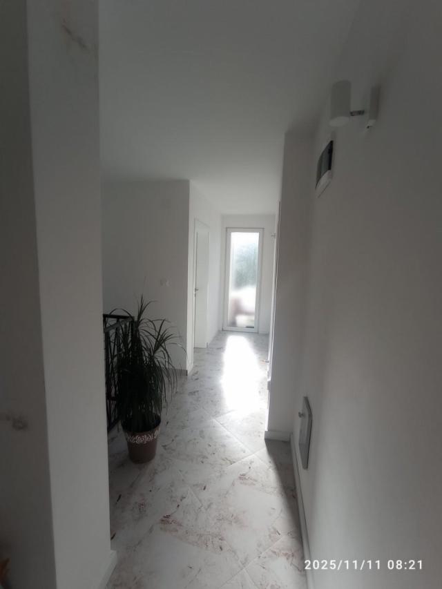 Porodicna kuca sa imanjem