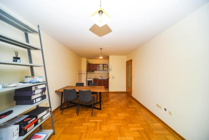 Dvosoban stan 64m2, Stari Aerodrom - Podgorica