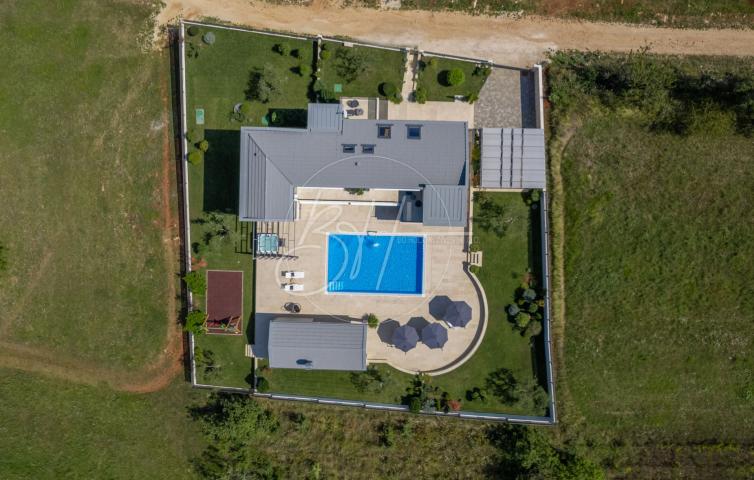 Istra, Karojba - Luksuzna vila s panoramskim pogledom 