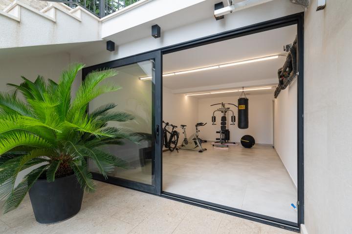 Exclusive Villa in Blizikuće, near Sveti Stefan