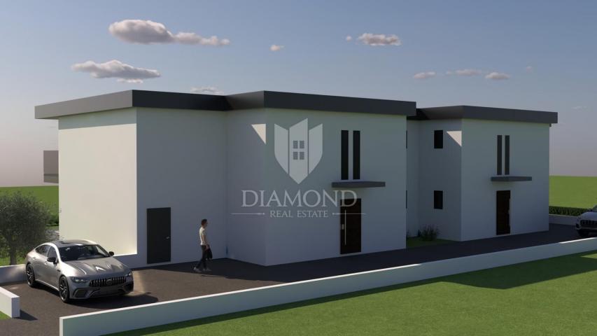Umag, Lovrečica, zemljište sa dozvolom na 150m od mora!