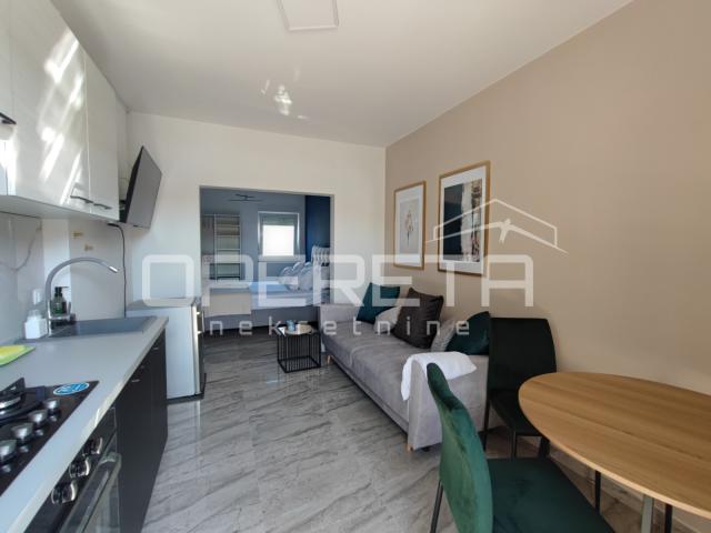 Stan 77 m2, dva odvojena apartmana, 100 m do plaže, Vir, Zadar