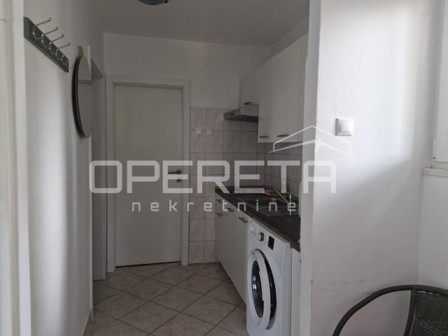 Odličan apartman za odmor i turistički najam u Lumbardi