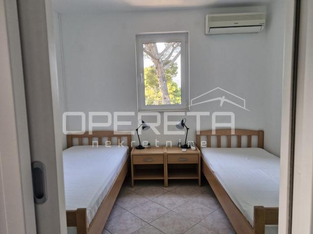 Odličan apartman za odmor i turistički najam u Lumbardi