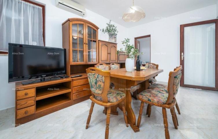Stan Na prodaju stan, 65 m2, Barbariga. Blizina mjesta Peroja. 