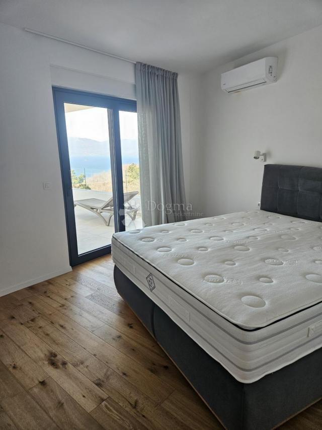Duplex kuća u Kostreni!