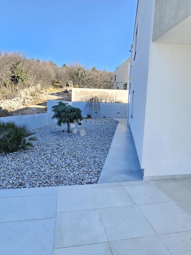Duplex kuća u Kostreni!