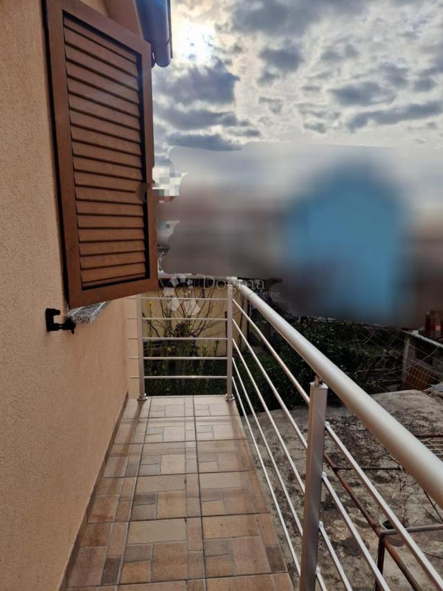 Punat, samostojeća kuća !