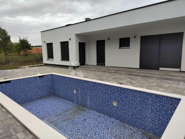 Raritet u ponudi: nova vila s bazenom