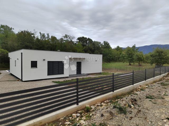 Raritet u ponudi: nova vila s bazenom