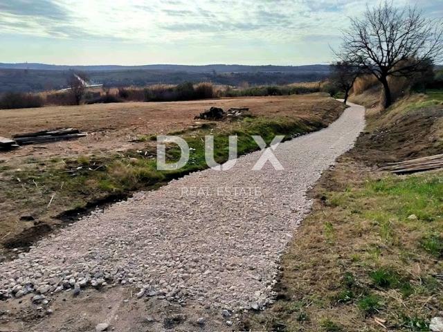 ISTRA, BUJE - Građevinsko zemljište s panoramskim pogledom
