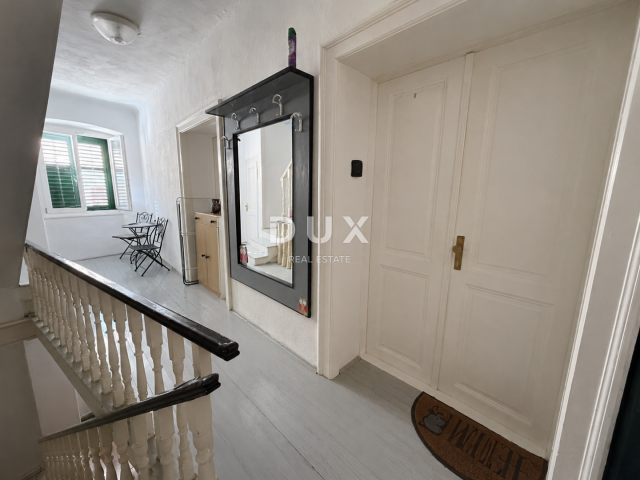 ŠIBENIK, CENTAR – Uređen stan 66,80 m², 240 m od mora, investicijski potencijal