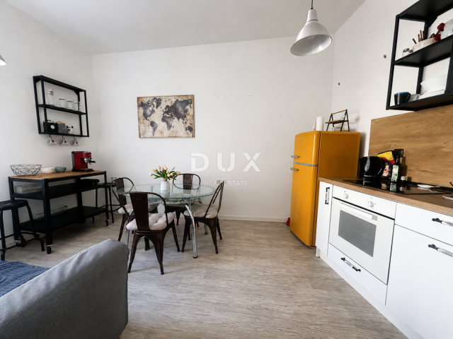 ŠIBENIK, CENTAR – Uređen stan 66,80 m², 240 m od mora, investicijski potencijal