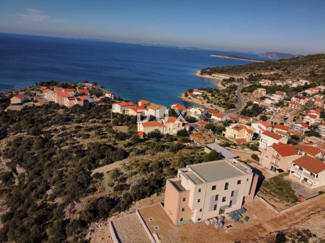 PRIMOŠTEN, DOLAC – NOVOGRADNJA! Dvosoban stan s predivnim pogledom. 