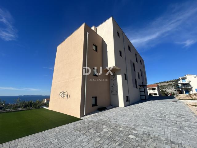 PRIMOŠTEN, DOLAC – Penthouse s fenomenalnim pogledom na more!