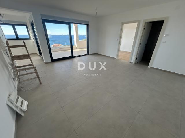 PRIMOŠTEN, DOLAC – NOVOGRADNJA! Penthouse s prekrasnim pogledom na more! PRILIKA!