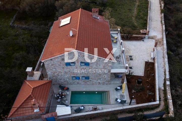 OTOK PAŠMAN, ŽDRELAC - Luksuzna kamena vila s bazenom pokraj mora