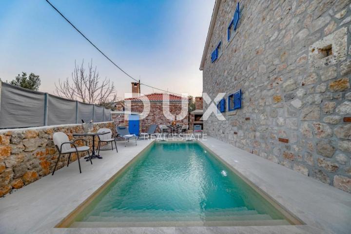 OTOK PAŠMAN, ŽDRELAC - Luksuzna kamena vila s bazenom pokraj mora