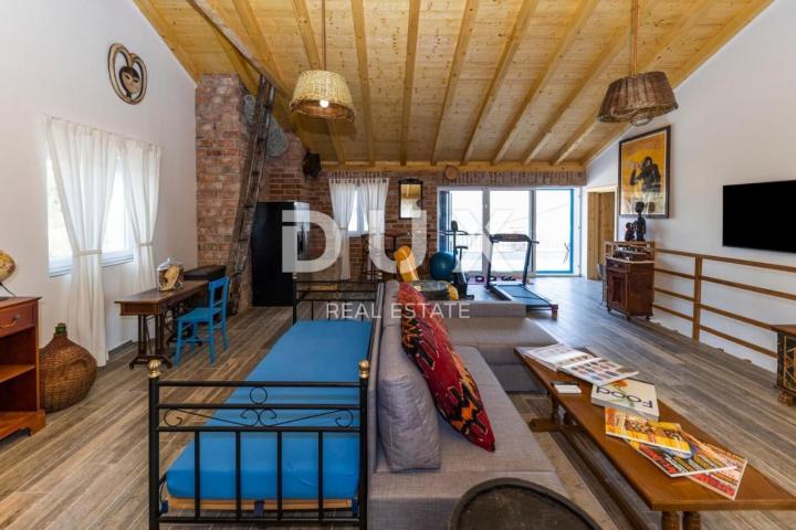OTOK PAŠMAN, ŽDRELAC - Luksuzna kamena vila s bazenom pokraj mora