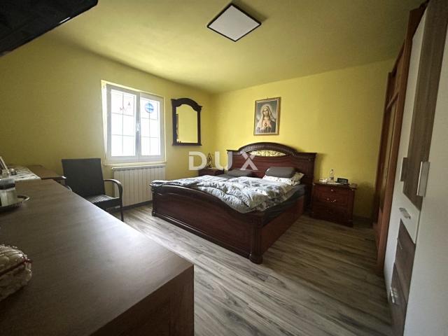 DALMACIJA, VODICE – Trosoban stan u prizemlju, 450m od plaže, parking, podrum, vrt