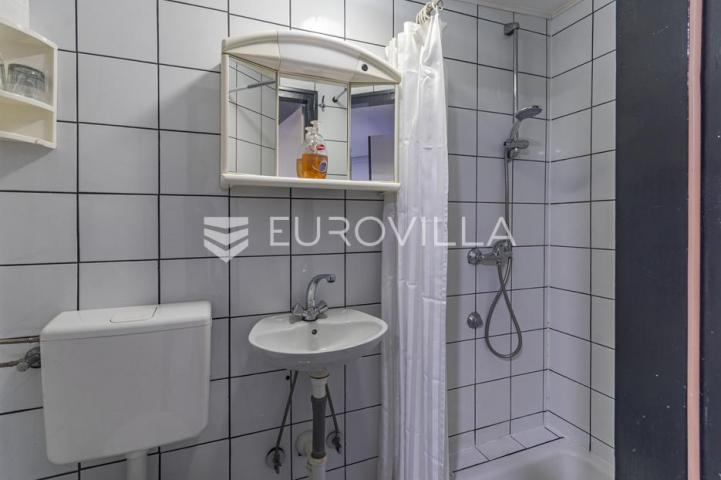 Varaždin, Centar sedmerosoban stan korisne površine 119,30 m²
