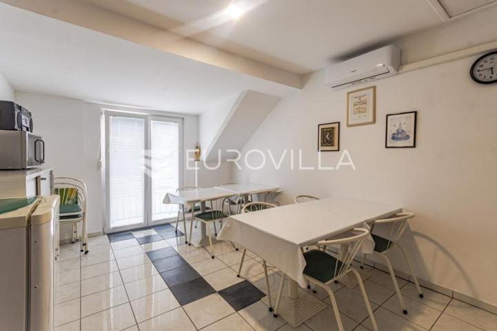 Varaždin, Centar sedmerosoban stan korisne površine 119,30 m²
