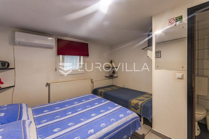 Varaždin, Centar sedmerosoban stan korisne površine 119,30 m²