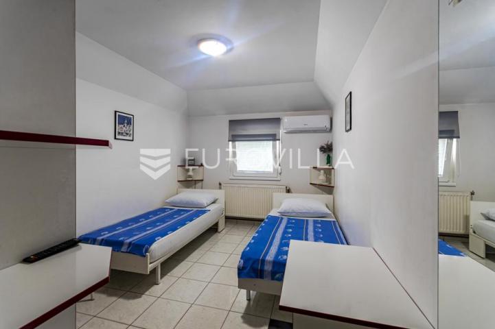 Varaždin, Centar sedmerosoban stan korisne površine 119,30 m²