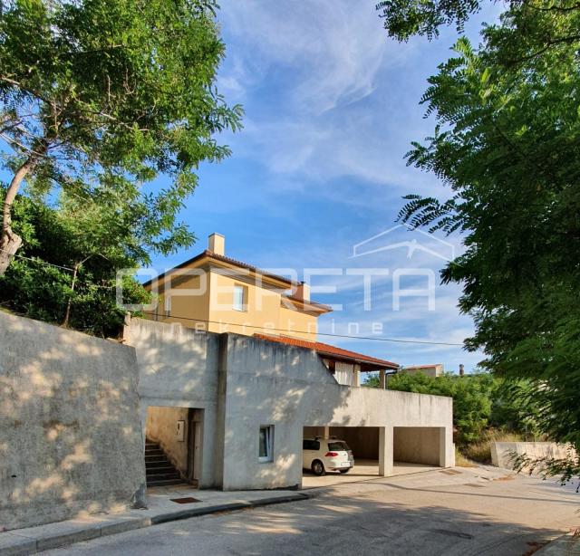 PRODAJA, KUĆA/VILLA, PAG - PAG CENTAR, 290 m2 na parceli od 426 m2