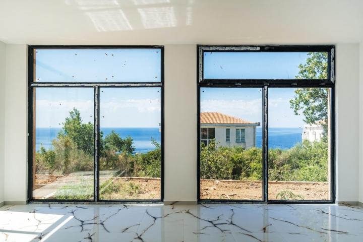 PRODAJE SE - Novi butik hotel sa pogledom na more Budva Crna Gora