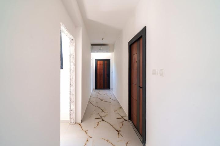 PRODAJE SE - Novi butik hotel sa pogledom na more Budva Crna Gora