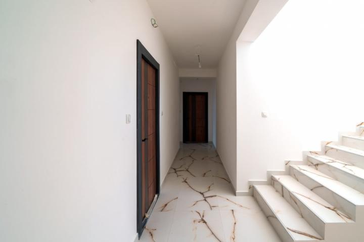 PRODAJE SE - Novi butik hotel sa pogledom na more Budva Crna Gora