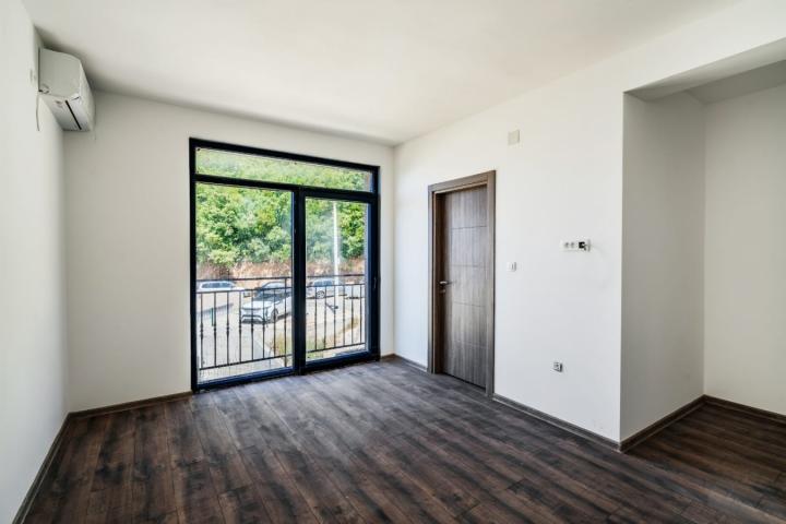 PRODAJE SE - Novi butik hotel sa pogledom na more Budva Crna Gora